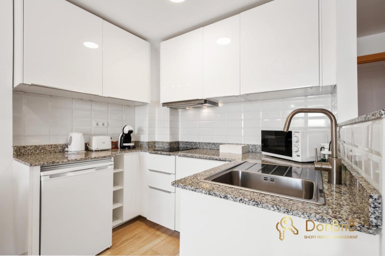 Cozy Apartment With Sea View And Private Parking In Фуэнхирола Экстерьер фото